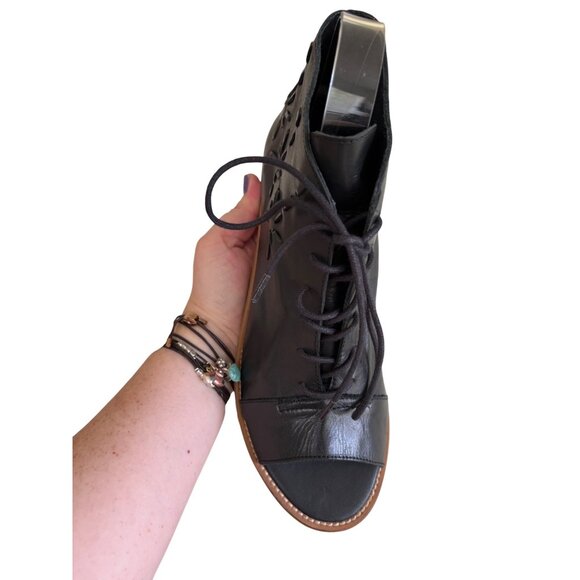 Coolway Leather Open-Toe Lace-Up Ankle Boots With Floral Cutouts Womens - Picture 4 of 14